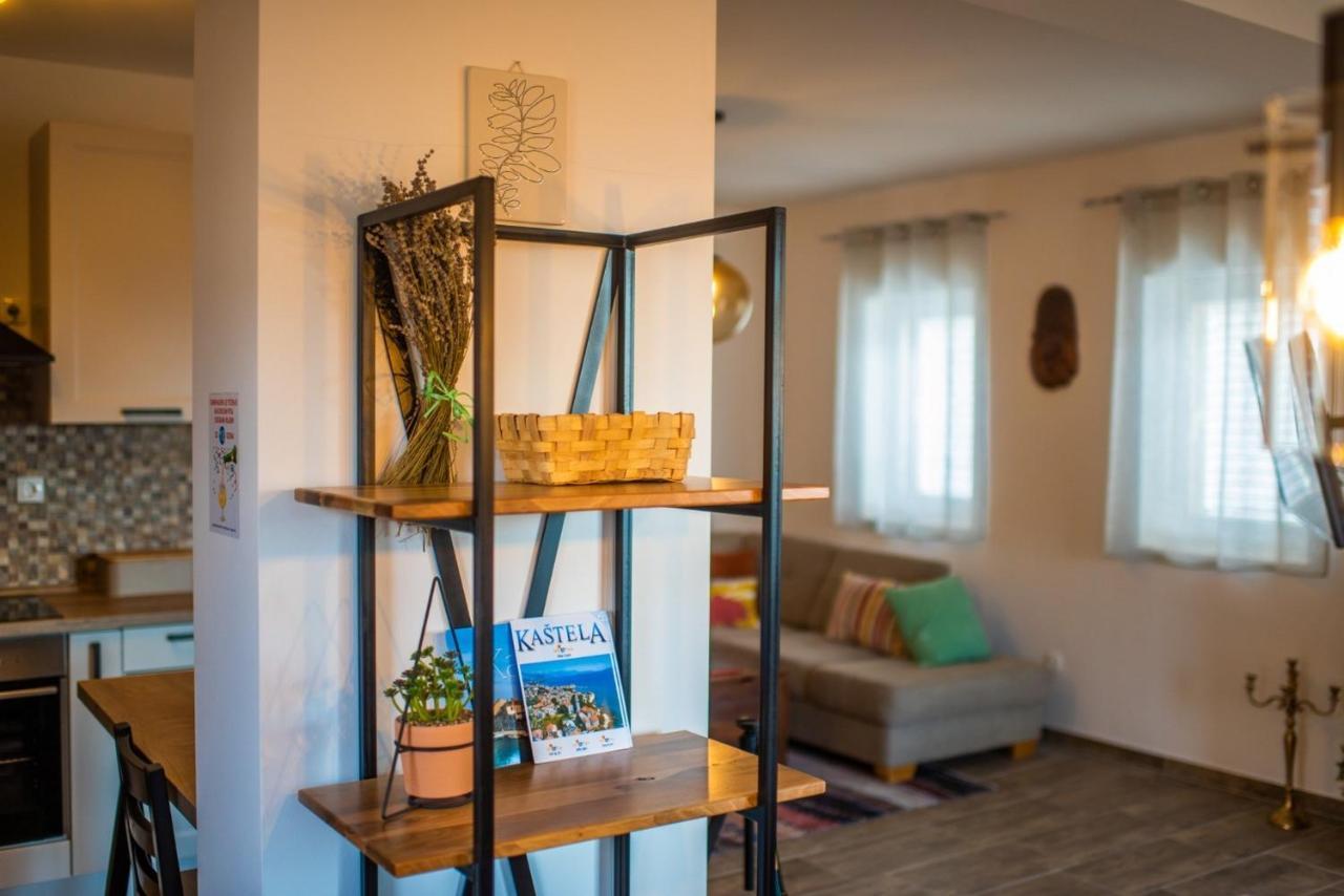Apartman Paula Kaštela Eksteriør bilde